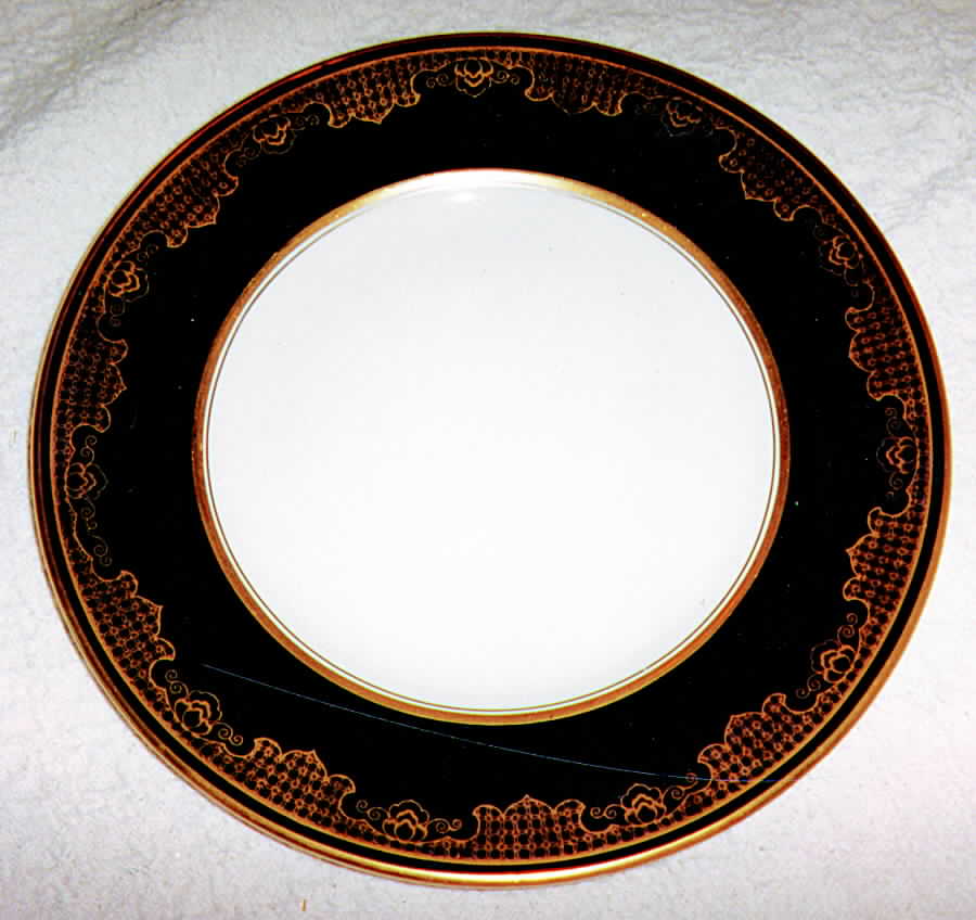 SOH4 Dinner Plate by Soho Pottery-1
