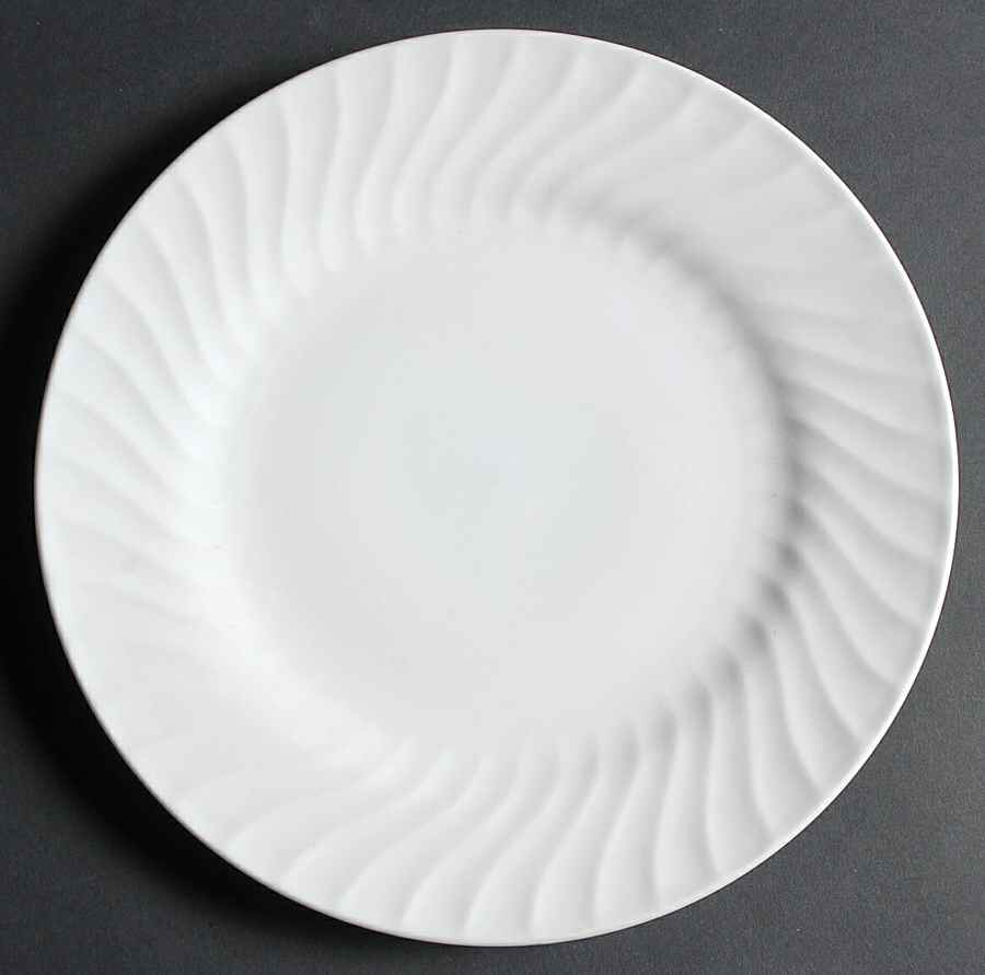 Flair Dinner Plate by Sakura-1