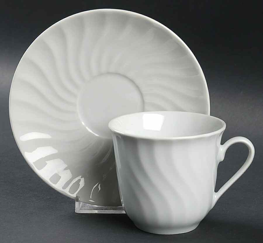 Flair Flat Cup & Saucer Set by Sakura-1