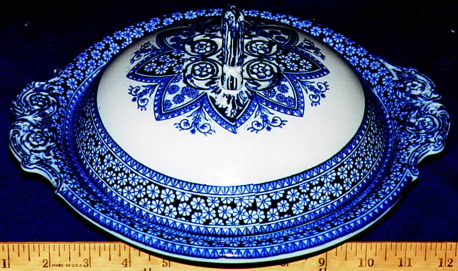 SP107 Muffin Dish & Lid by Spode-1
