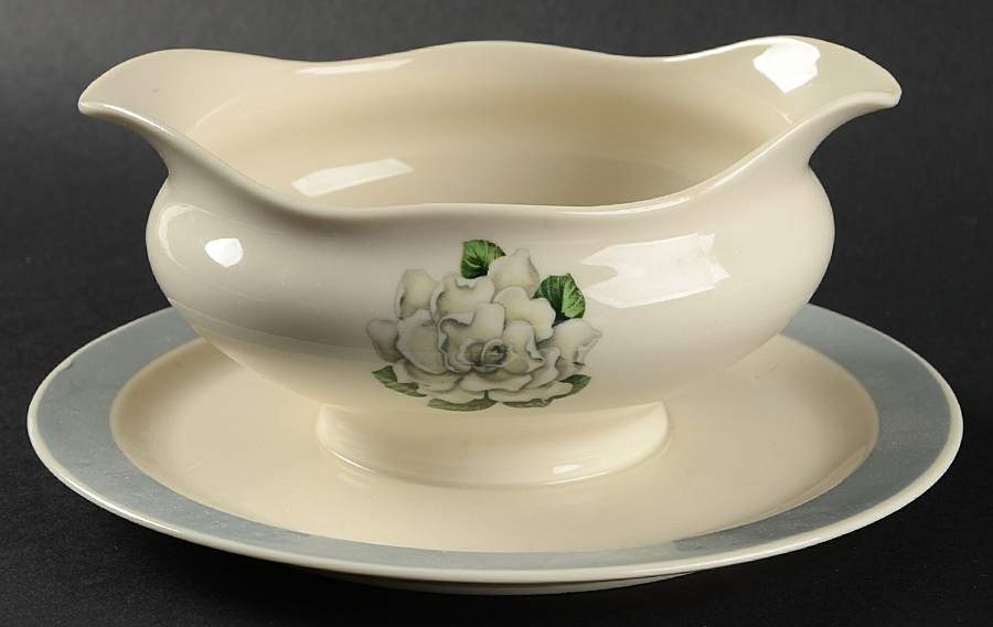 Avalon (No Trim) Gravy Boat with Attached Underplate by Syracuse-1