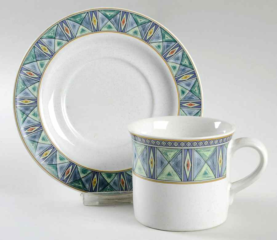Tresor Flat Cup & Saucer Set by Studio Nova-1