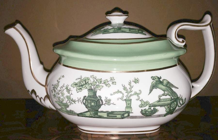 R9595 Teapot & Lid by Spode-1