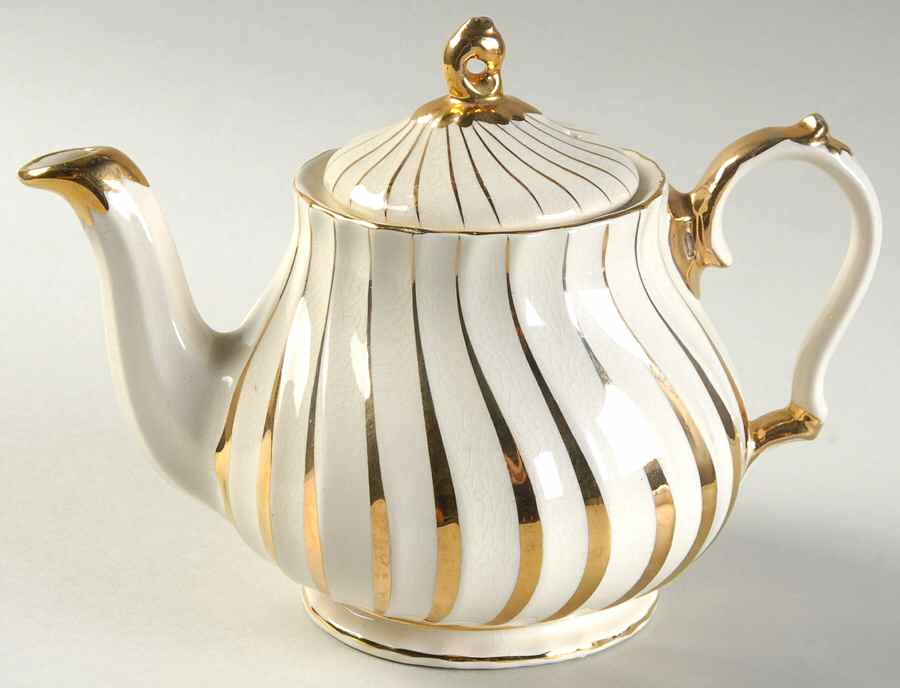 2737 Gold Mini Teapot & Lid by Sadler-1