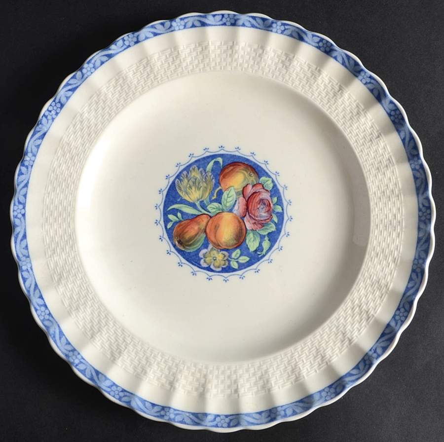 Spode's Tudor Dinner Plate by Spode-1