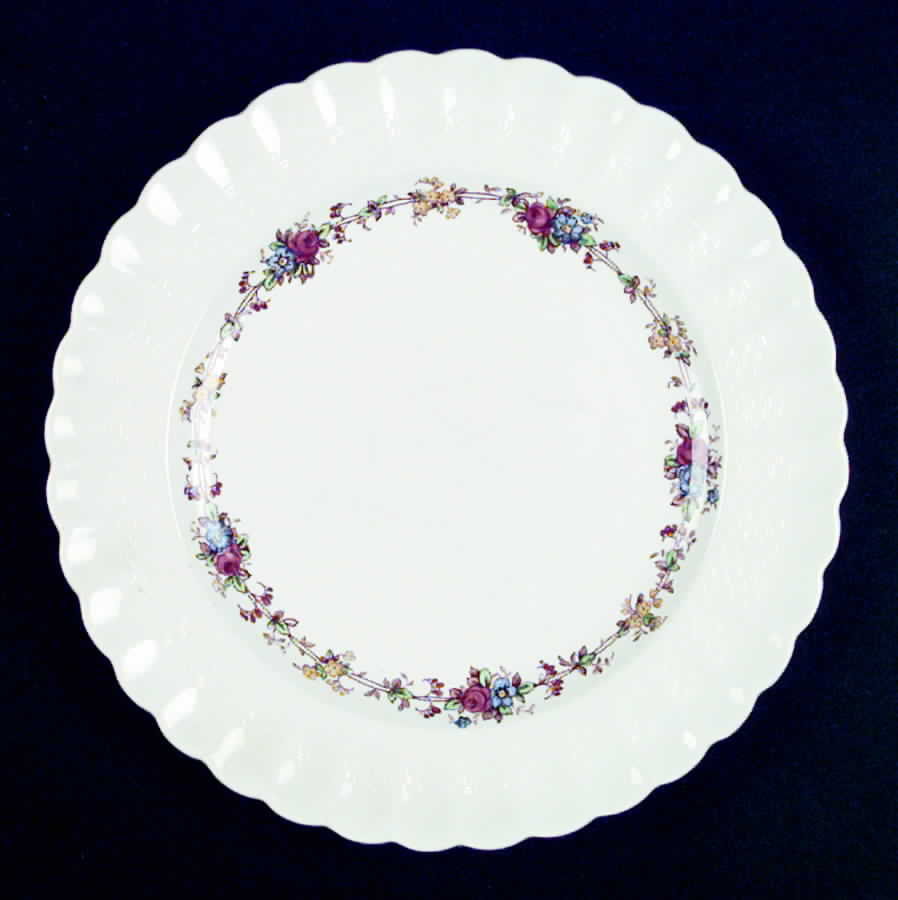 Hazel Dell White Dinner Plate by Spode-1