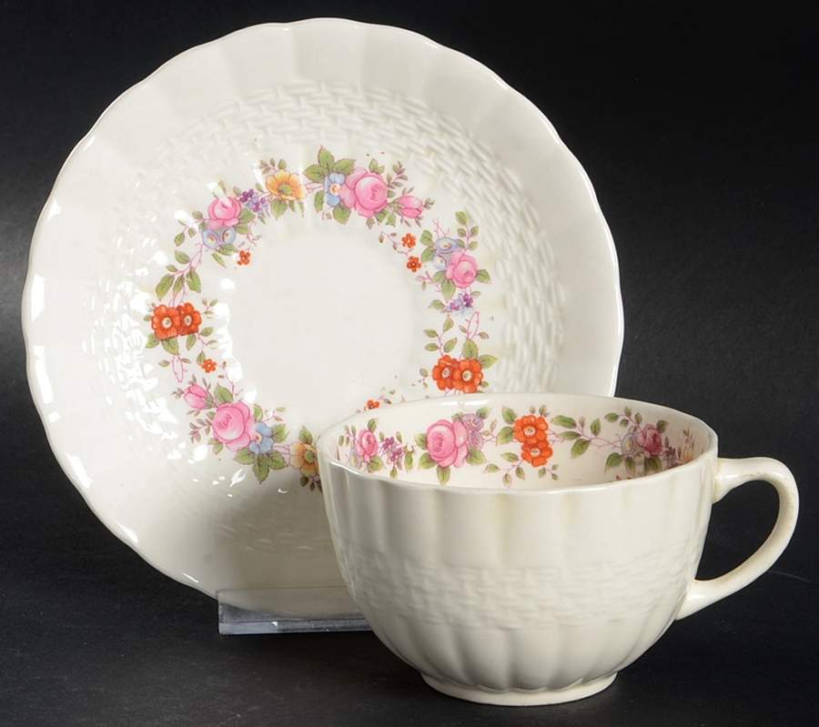 SIM6 Flat Cup & Saucer Set by Simpsons-1
