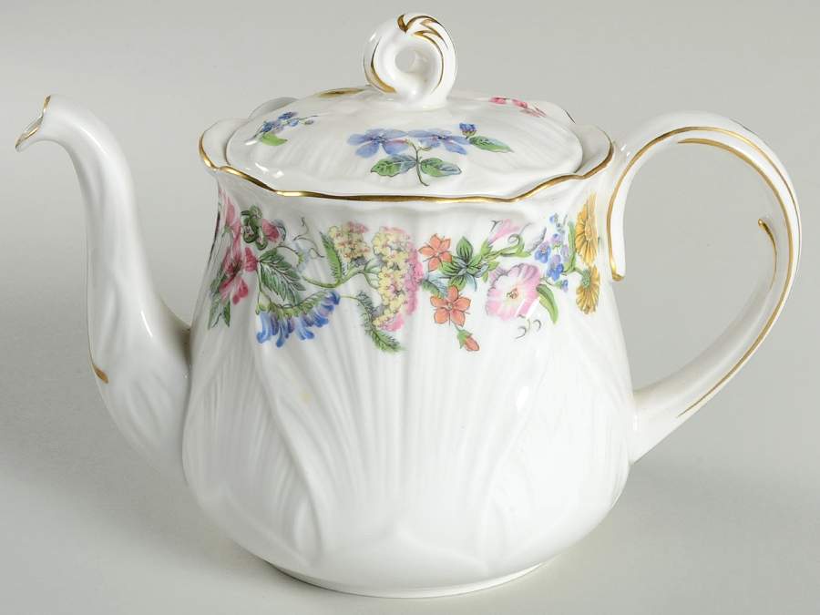 Hedgerow Teapot & Lid by Shelley-1