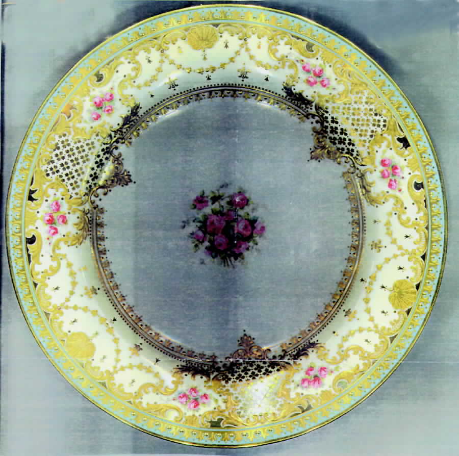 R3167 Dinner Plate by Spode-1