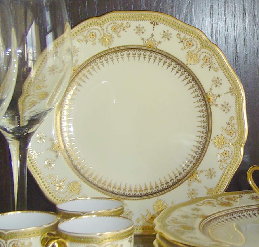 SP120 Dinner Plate by Spode-1