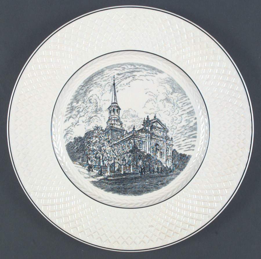 The Cradle of Liberty Dinner Plate by Spode-1