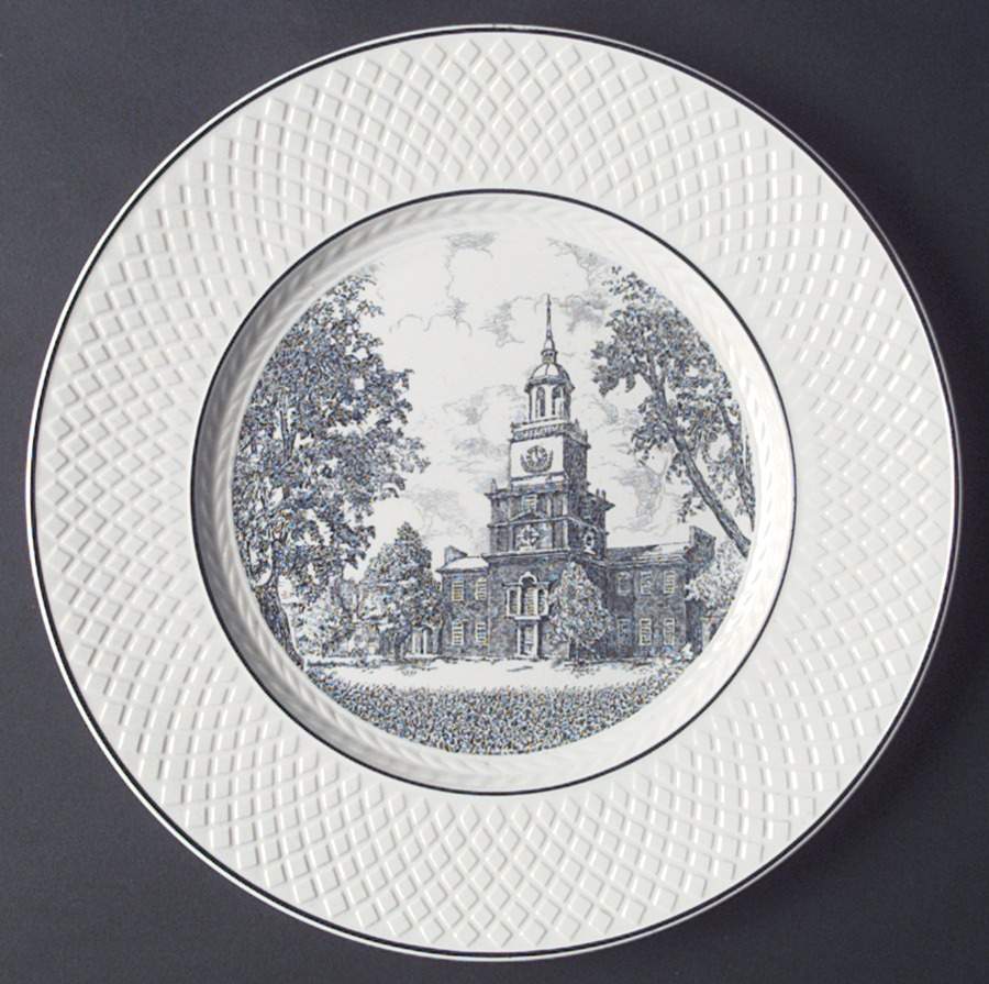 The Cradle of Liberty Dinner Plate by Spode-1