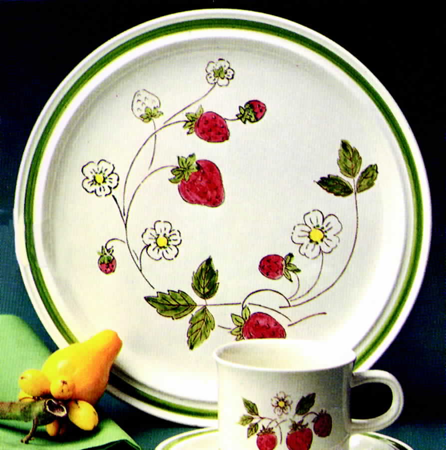 Fancy Dinner Plate by Sango-1