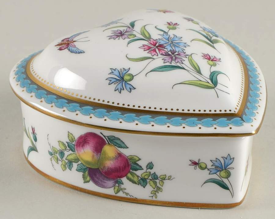 Trapnell Heart Shape Box & Lid by Spode-1