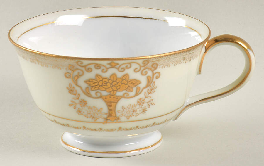 SUA1 Footed Cup by Sunny China-1