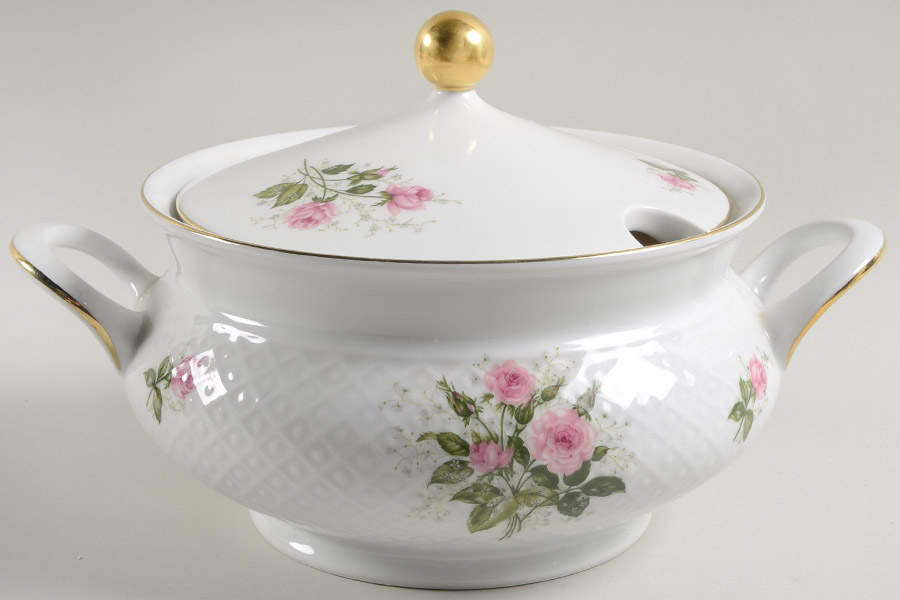 25915 Tureen &  Lid by Seltmann-1