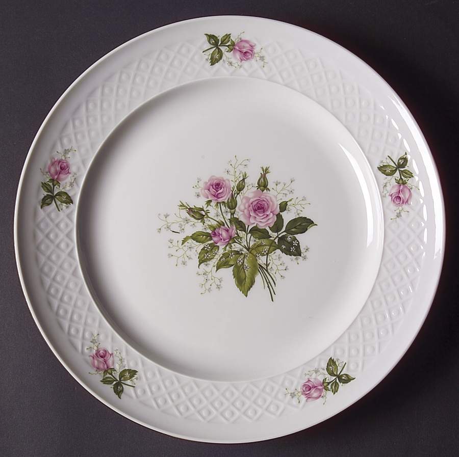 25915 Luncheon Plate by Seltmann-1
