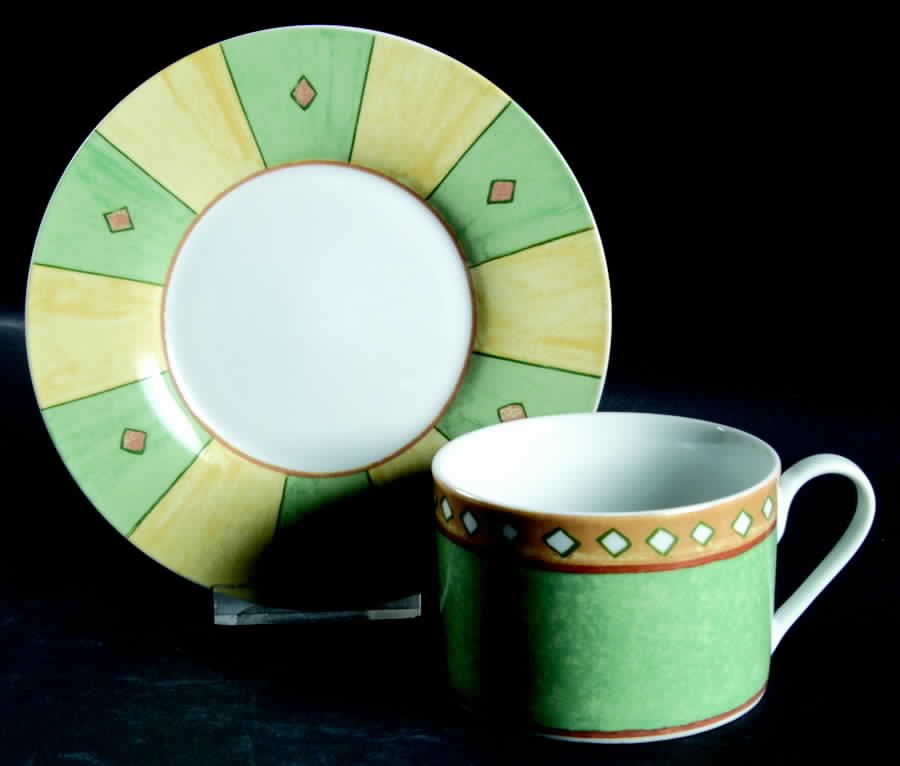 Carefree Flat Cup & Saucer Set by Studio Nova-1