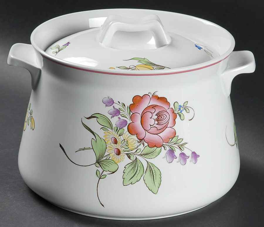 Fleur 2.25 Qt Round Covered Casserole by Spode-1