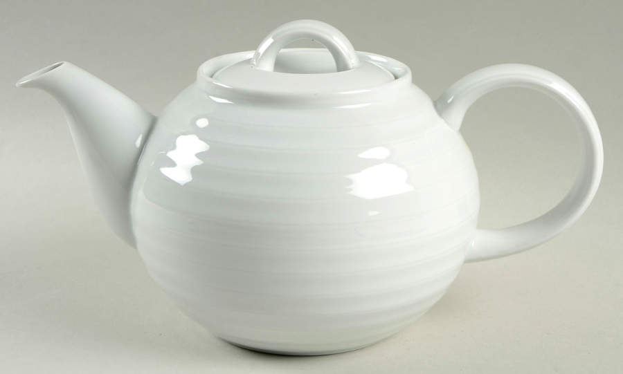 Roulette White Teapot & Lid by Spal Porcelanas-1