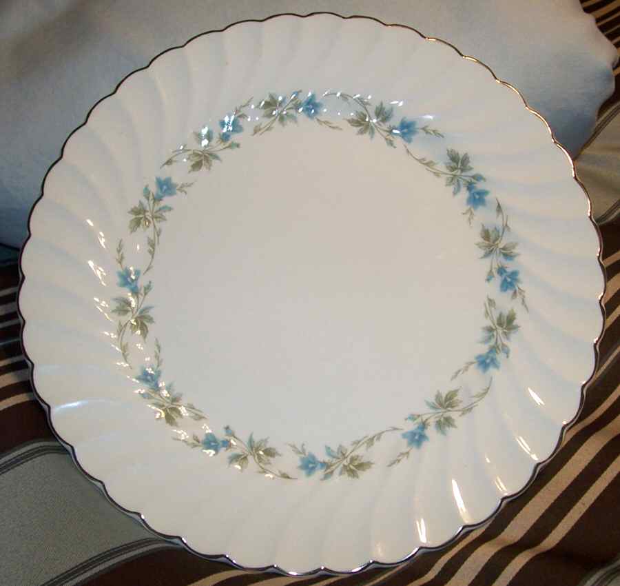 Morning Glory Dinner Plate by Sovereign Potters-1