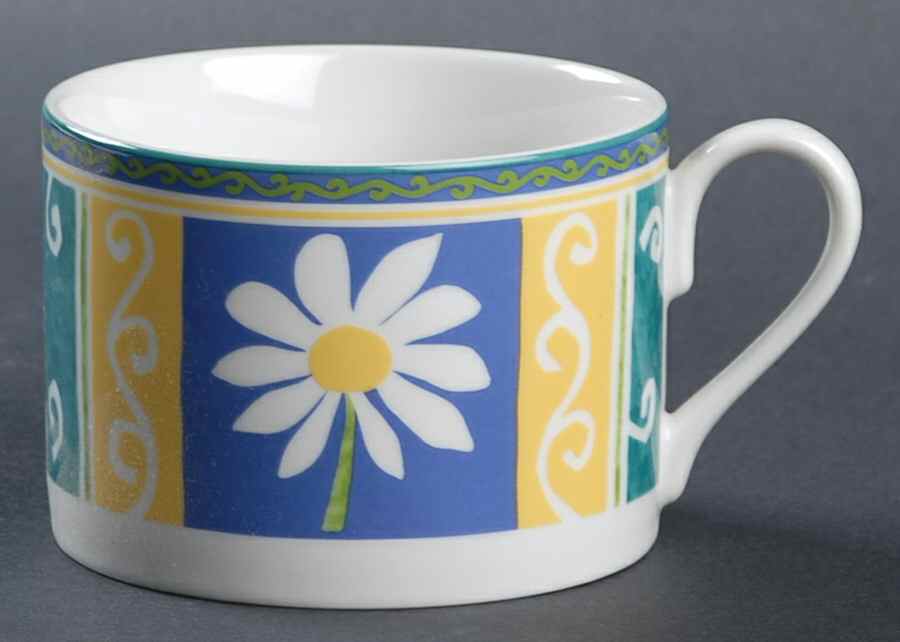 Daisy Court Flat Cup by Studio Nova-1