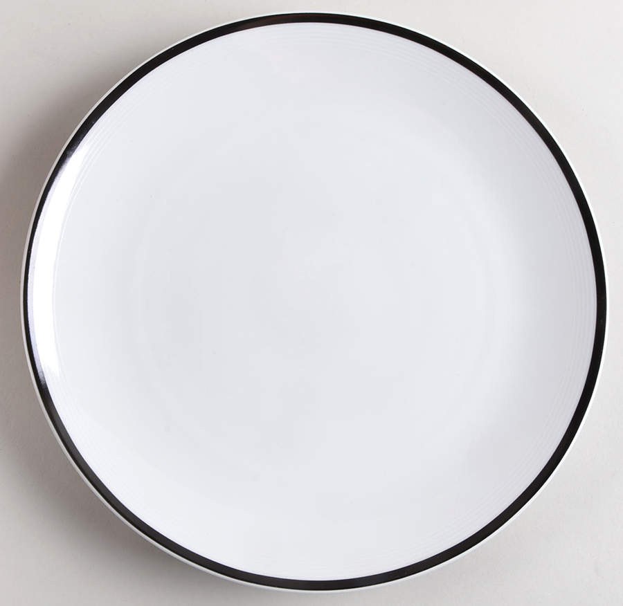 Cafe Classic Black Dinner Plate by Studio Nova-1