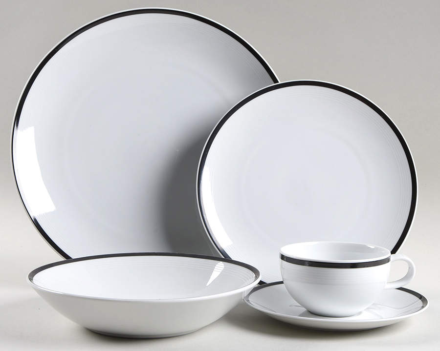 Cafe Classic Black 5 Piece Place Setting by Studio Nova-1