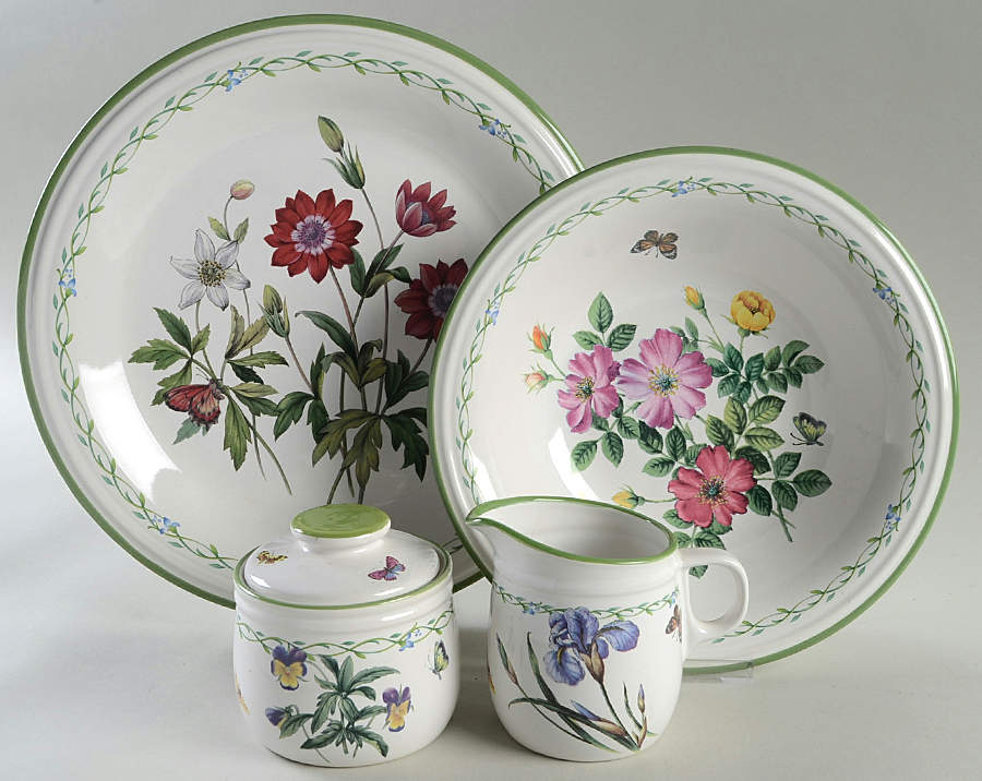 Garden Bloom 5 Piece Hostess Set by Studio Nova-1