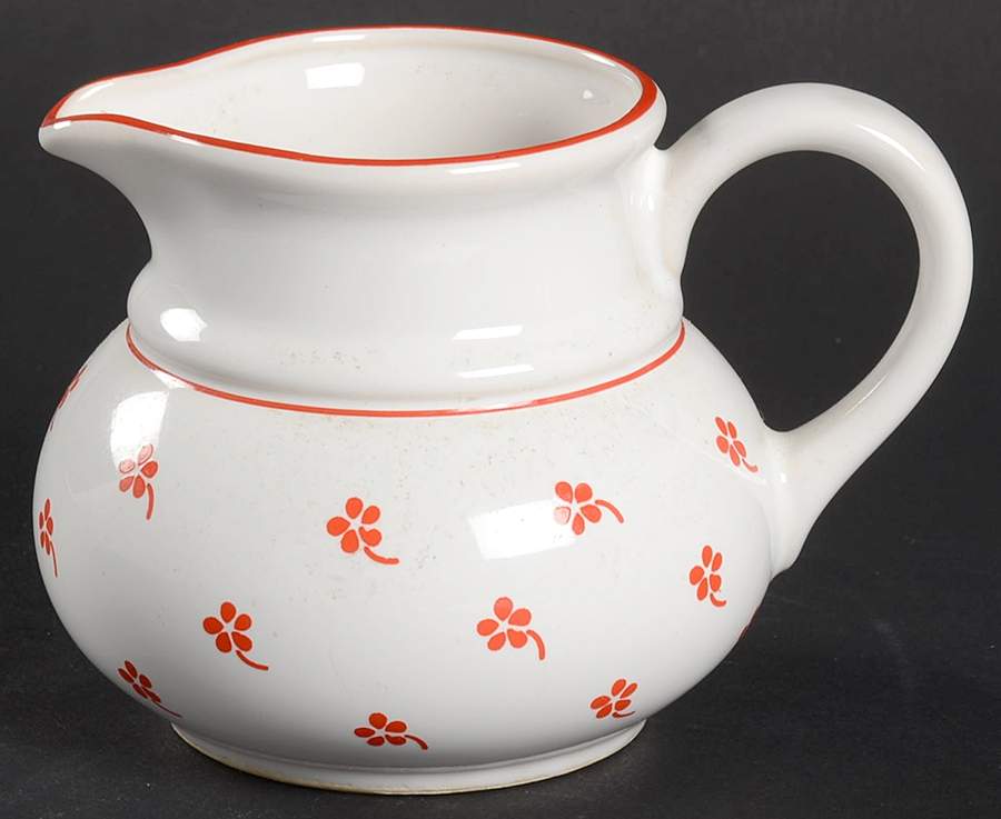 Daisy Red Creamer by Sodahl (Denmark)-1