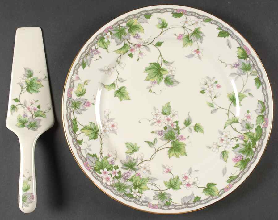 Monica Cake Plate and Server (Boxed Set) by Sadek-1