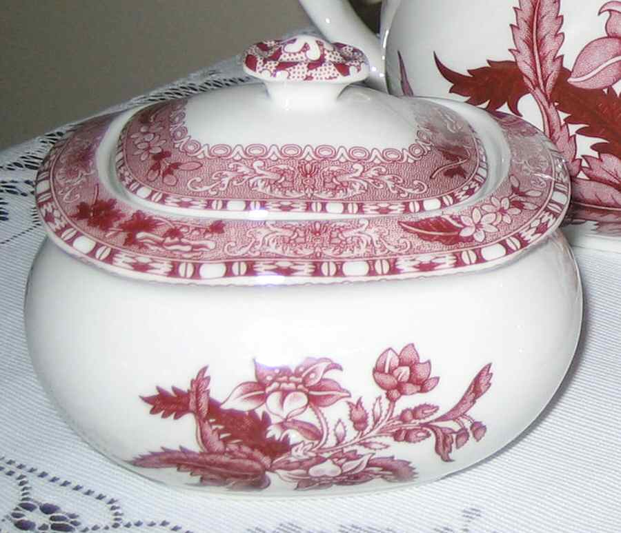Pink Camilla (Scallop, New Stamp, Microwavable) Sugar Bowl & Lid by Spode-1