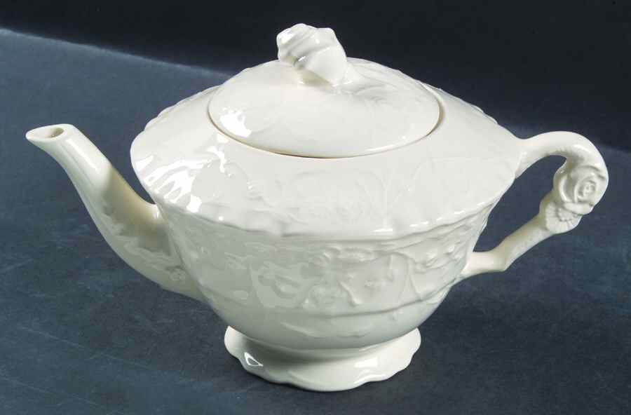Rose Point Teapot & Lid by Steubenville-1