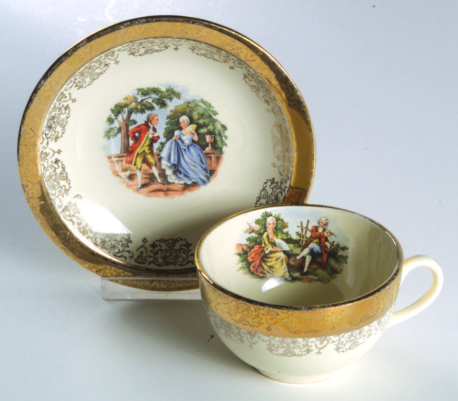 SAB5 Flat Cup & Saucer Set by Sabin-1