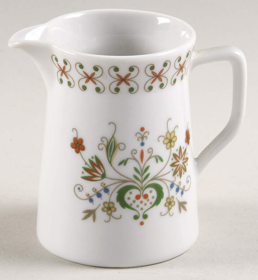 SLT130 Mini Creamer by Seltmann-1