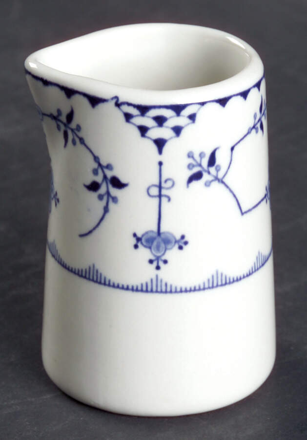 SHO128 Mini Creamer by Shenango-1