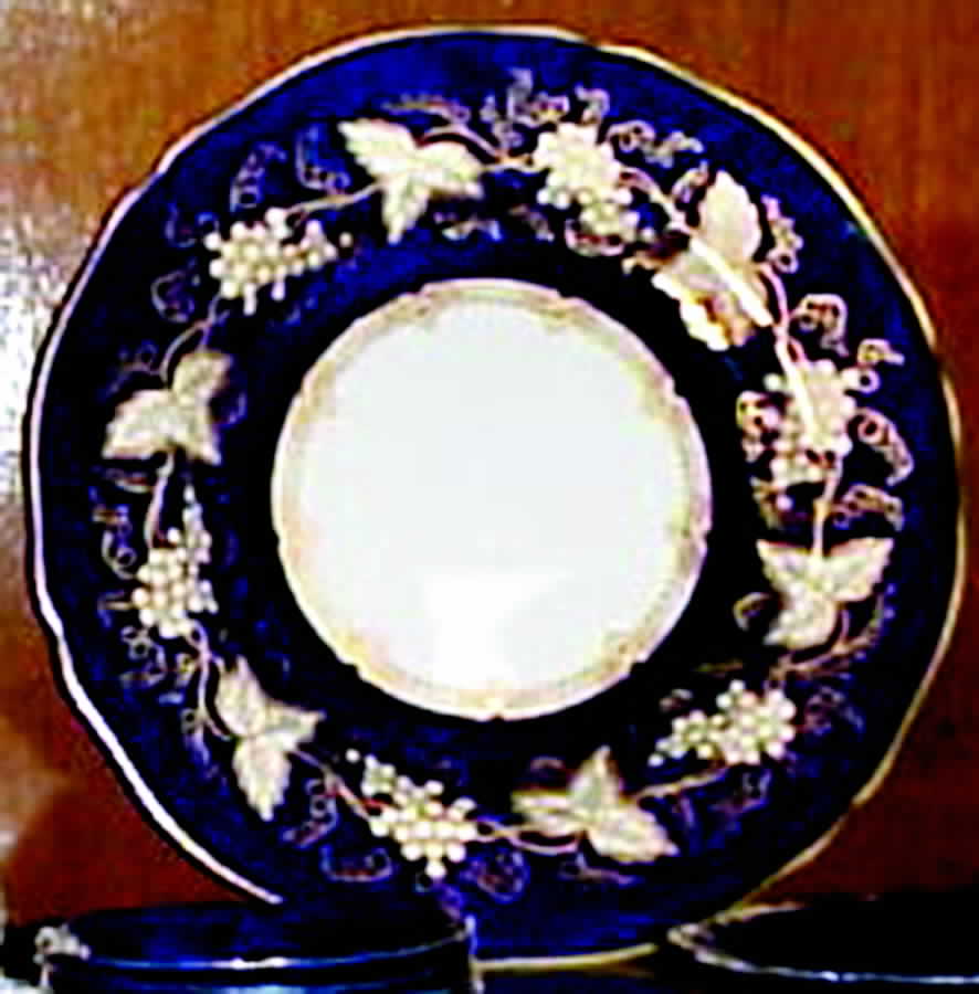 8115 Dinner Plate by Spode-1