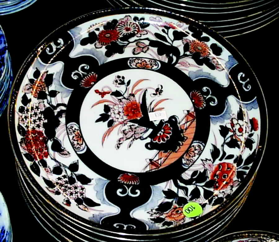 SAJ8 Dinner Plate by Saji-1