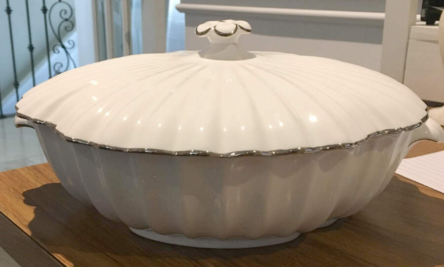 Chelsea Platinum Round Covered Vegetable by Spode-1