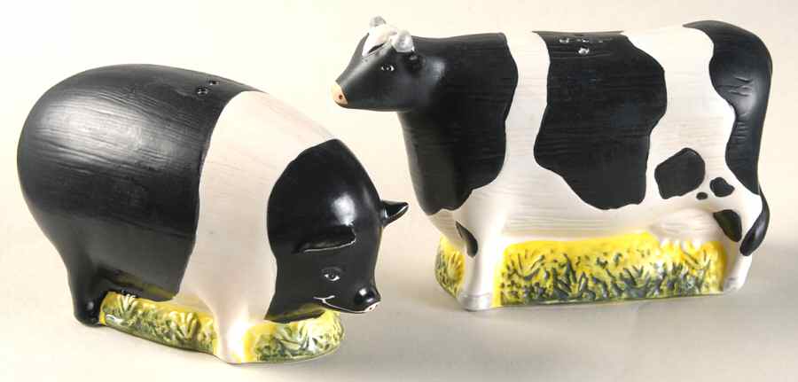 Animal Collection Sculpted Salt & Pepper Set by Sakura-1