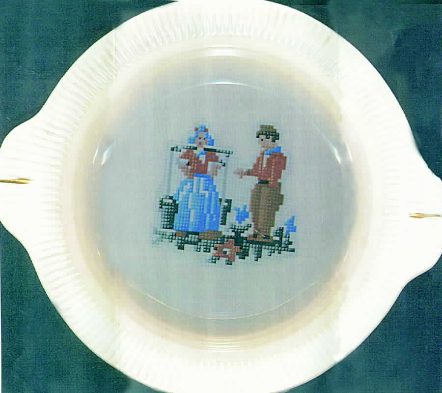 SLM164 Handled Cake Plate by Salem-1