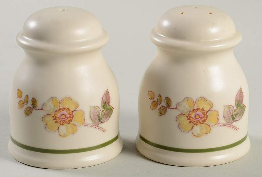 Autumn Leaves Salt & Pepper Set by St. Michael (RD)-1