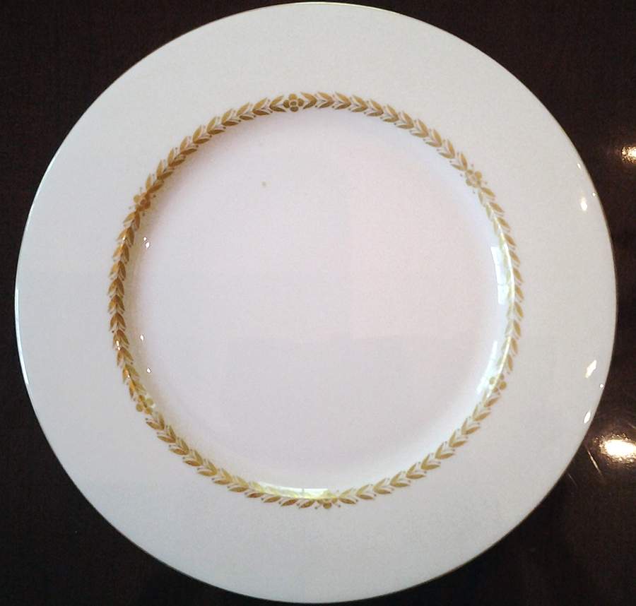 SHO146 Dinner Plate by Shenango-1