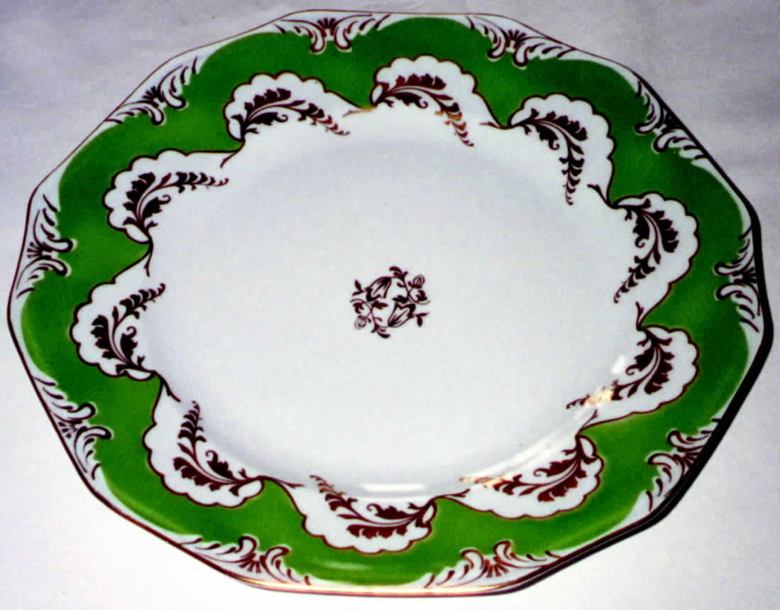 Old England Green Dinner Plate by Schwarzenhammer-1