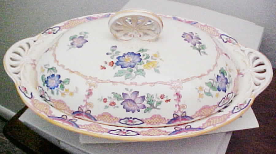 Y1037 Tureen &  Lid by Spode-1