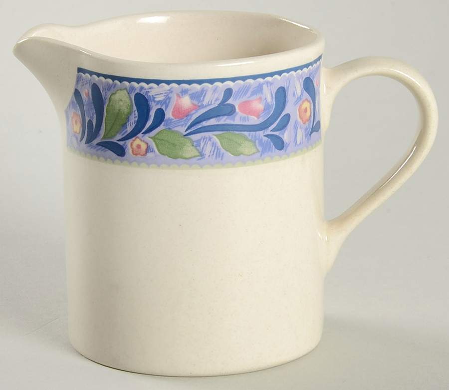 Bouquet Creamer by Sakura-1