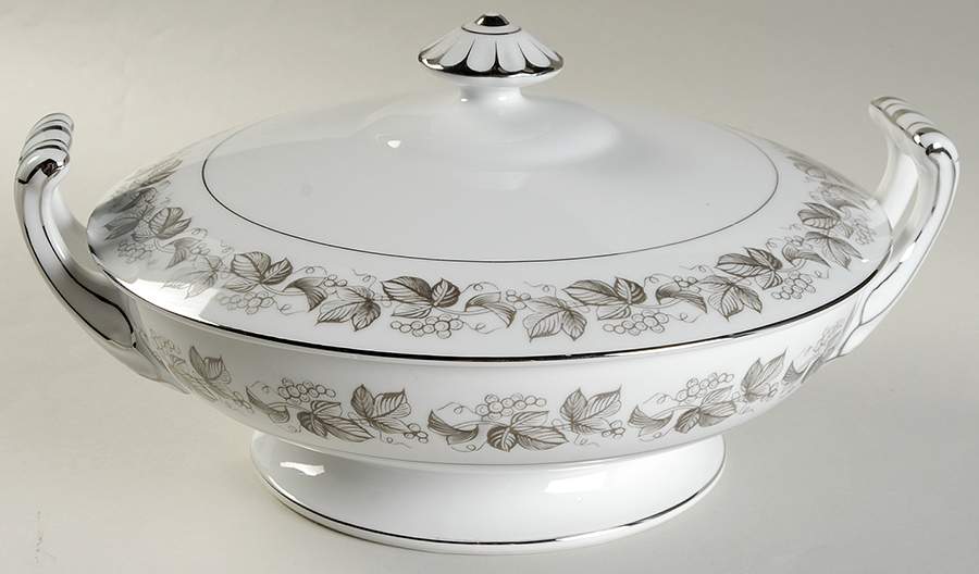 SON44 Round Covered Vegetable by Sone-1