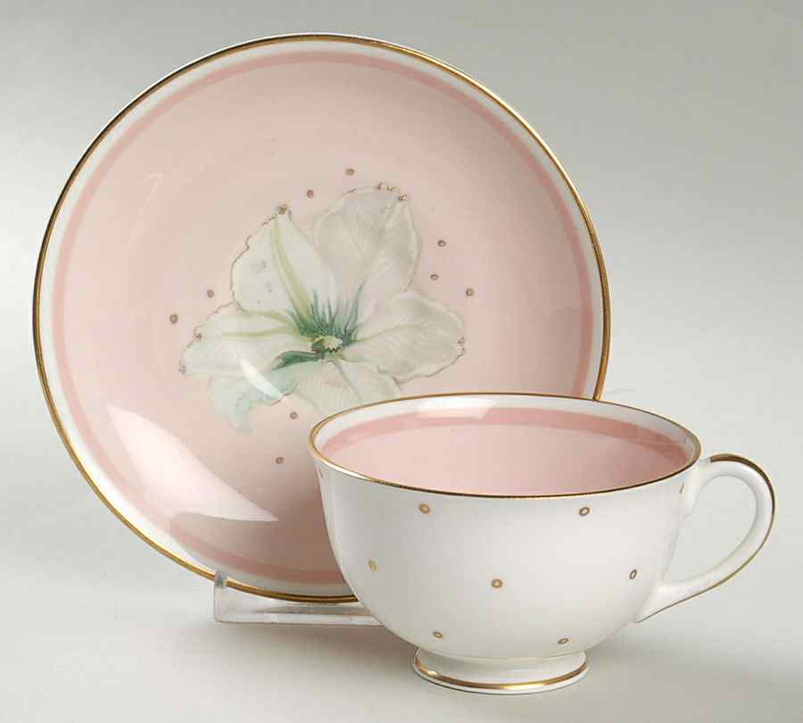 Clematis Footed Cup & Saucer Set by Susie Cooper-1