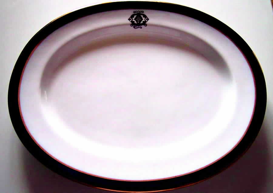R1961 14" Oval Serving Platter by Spode-1