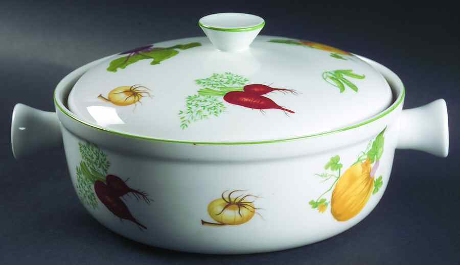 Vegetable Garden 2 Qt Round Covered Casserole by Sadek-1